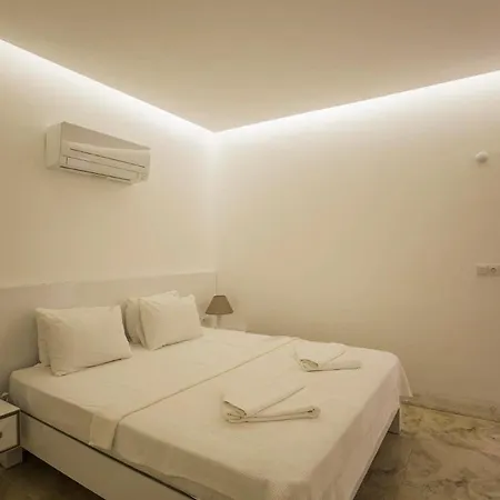 빌라 Sleeps 4 With Pool And Air Con
