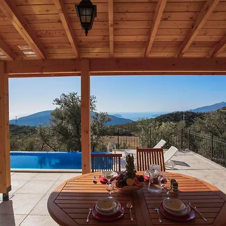 빌라 Sleeps 4 With Pool And Air Con