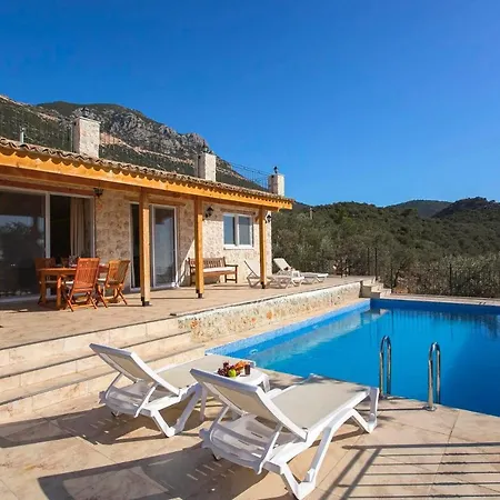 빌라 Sleeps 4 With Pool And Air Con *